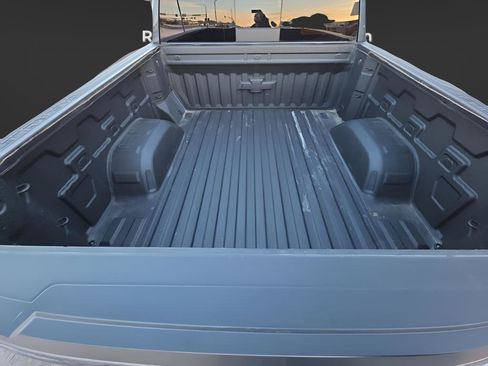 Used 2021 Chevrolet Silverado 1500 LTZ image 22