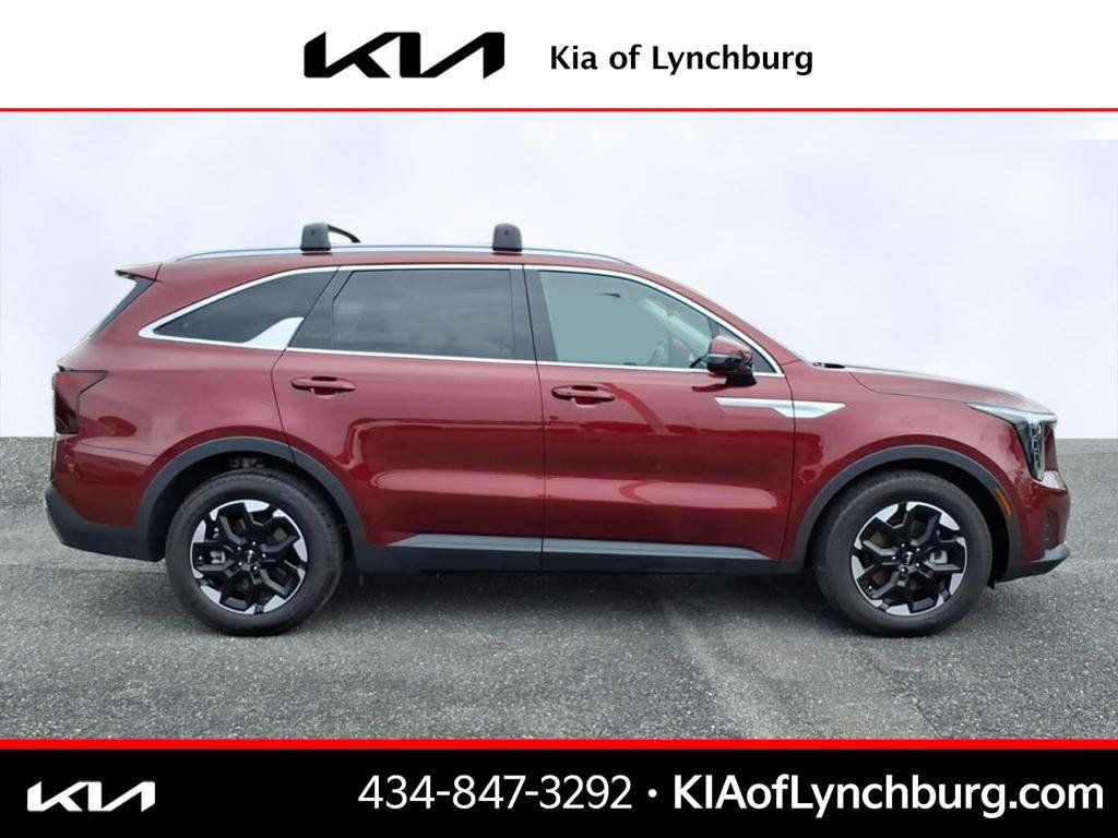 Used 2025 Kia Sorento S w/ Panoramic Sunroof Package FWD image 3