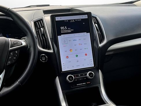 Used 2023 Ford Edge SEL w/ Convenience Package image 6