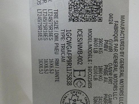 Used 2024 Chevrolet Express 2500 w/ Driver Convenience Package image 21