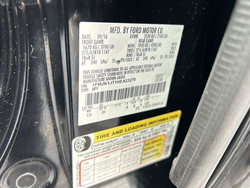 Used 2017 Ford Expedition EL XLT w/ Equipment Group 202A AWD/4WD image 36