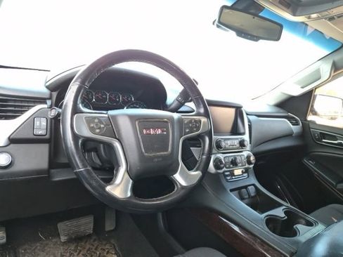 Used 2019 GMC Yukon SLE w/ SLE Value Package AWD/4WD image 10