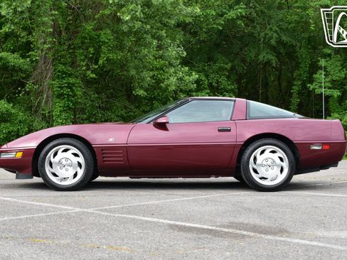 Used 1993 Chevrolet Corvette Coupe image 19