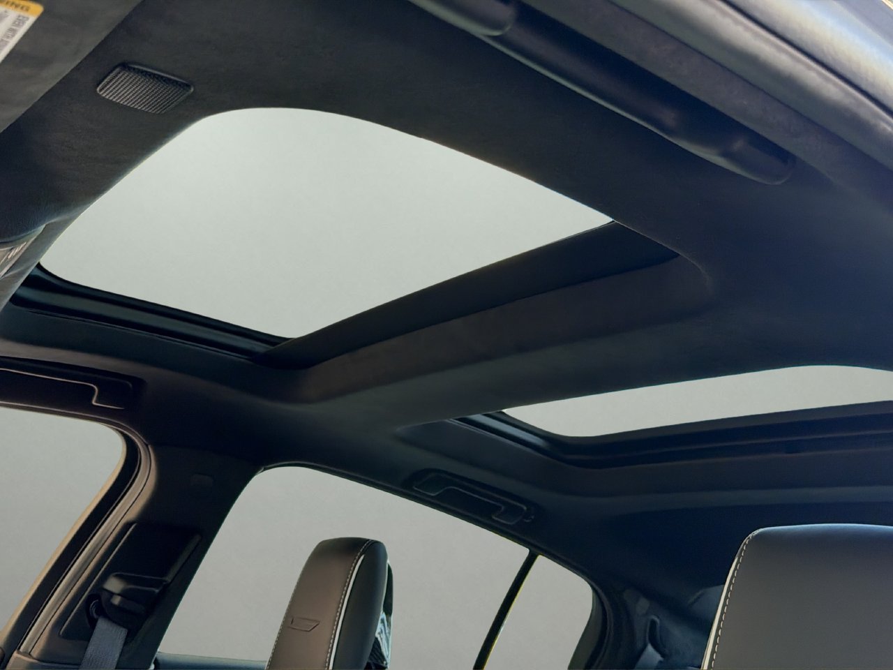 Used 2026 Cadillac CT5 V Blackwing w/ Carbon Fiber 1 Package RWD image 25