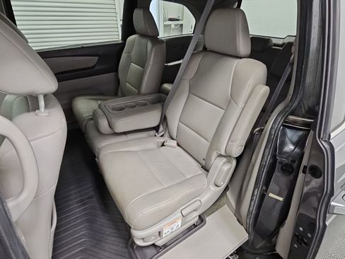 Used 2014 Honda Odyssey EX-L image 29