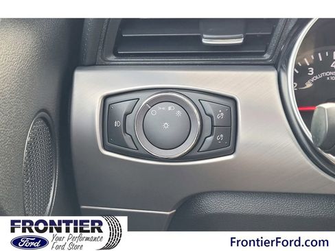 Used 2019 Ford Mustang Premium image 13