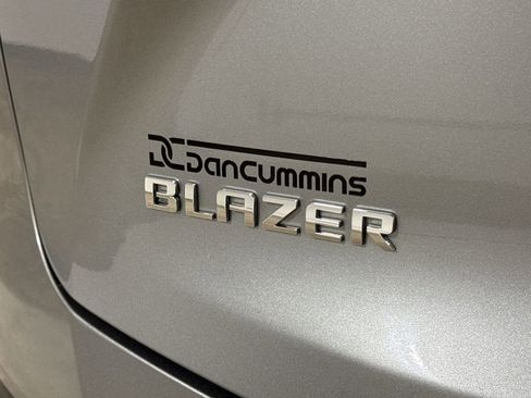 Used 2025 Chevrolet Blazer LT FWD image 25