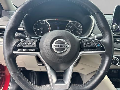 Used 2022 Nissan Altima 2.5 SV w/ SV Premium Package AWD/4WD image 24