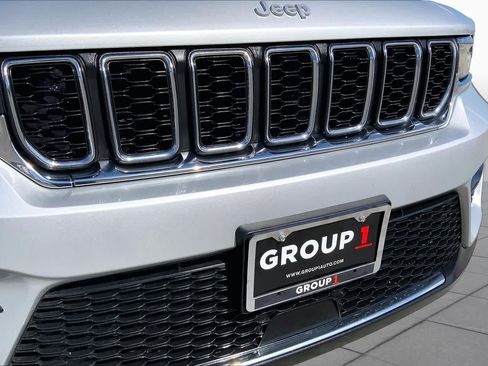 Used 2025 Jeep Grand Cherokee Laredo w/ MOPAR Finishing Package RWD image 29