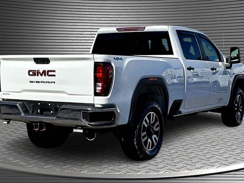 Used 2024 GMC Sierra 3500 Pro w/ Convenience Package image 6
