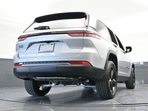 New 2026 Jeep Grand Cherokee Limited w/ Limited Altitude Package RWD image 54