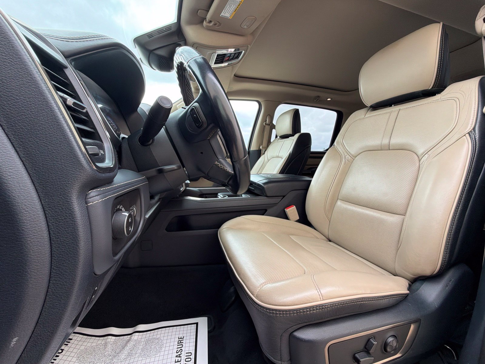 Used 2021 RAM 1500 Limited w/ Off-Road Group AWD/4WD image 15