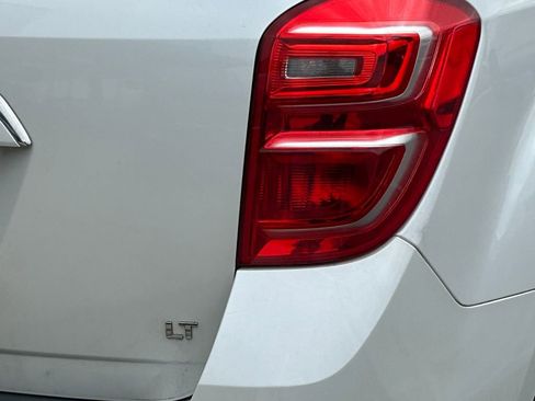 Used 2017 Chevrolet Equinox LT w/ Convenience Package FWD image 5