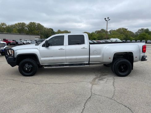 Used 2015 GMC Sierra 3500 Denali w/ Duramax Plus Package image 2