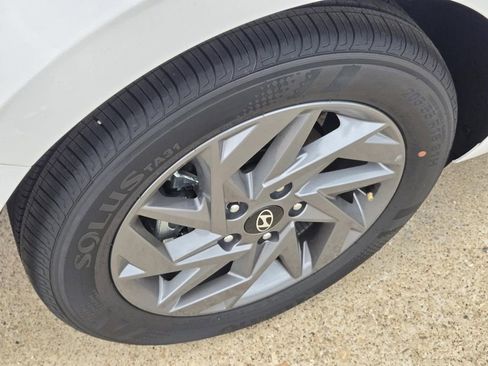 New 2026 Hyundai Elantra Blue image 6