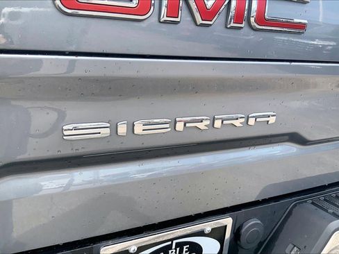 Used 2021 GMC Sierra 1500 SLT w/ SLT Premium Package AWD/4WD image 29