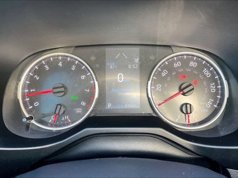 Used 2020 Toyota RAV4 XLE Premium FWD image 15