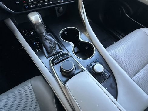 Used 2018 Lexus RX 350L FWD image 28