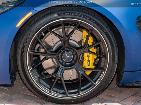 Used 2025 Mercedes-Benz AMG GT 63 image 32