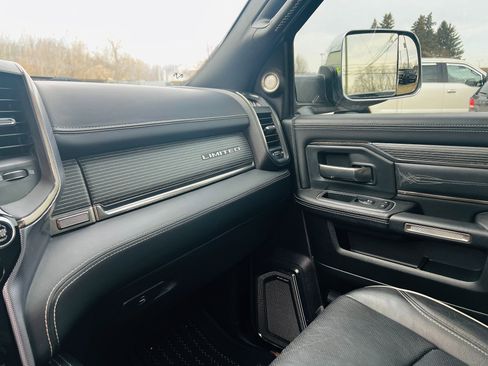 Used 2020 RAM 3500 Limited image 17