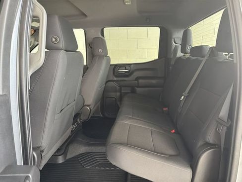 Certified 2021 Chevrolet Silverado 1500 LT AWD/4WD image 23