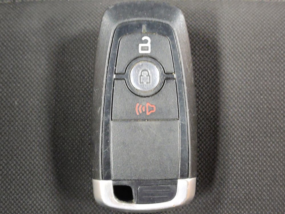 Used 2018 Ford EcoSport SE w/ SE Cold Weather Package FWD image 32