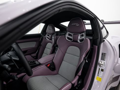 Certified 2024 Porsche 911 GT3 RS image 5