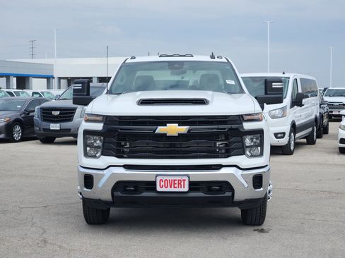 Used 2024 Chevrolet Silverado 3500 W/T w/ WT Convenience Package AWD/4WD image 2