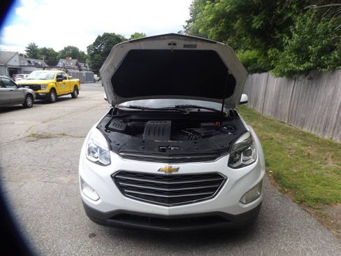 Used 2017 Chevrolet Equinox LT w/ Convenience Package FWD image 11