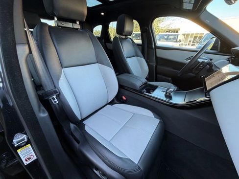 Used 2026 Land Rover Range Rover Velar Dynamic SE image 19