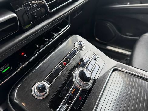 Certified 2023 Lincoln Nautilus AWD image 25