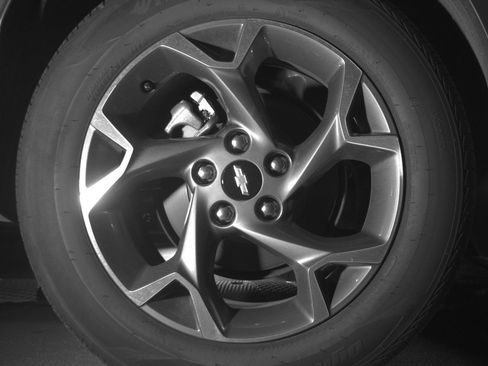 Used 2025 Chevrolet Trax LT w/ LT Convenience Package image 15