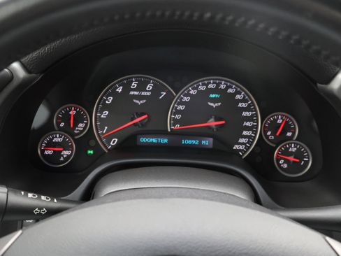 Used 2007 Chevrolet Corvette Convertible w/ Preferred Equipment Group image 8