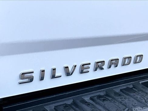 Used 2018 Chevrolet Silverado 1500 LTZ w/ Texas Edition image 11