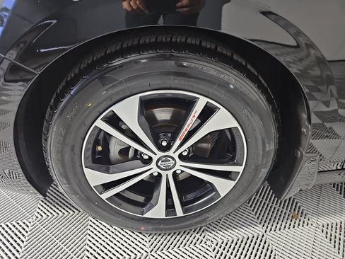 Certified 2021 Nissan Sentra SV FWD image 10