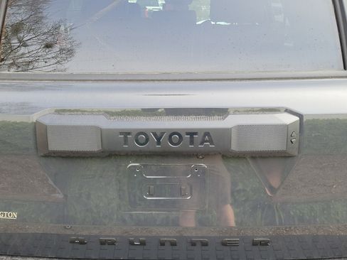 Used 2025 Toyota 4Runner SR5 image 21