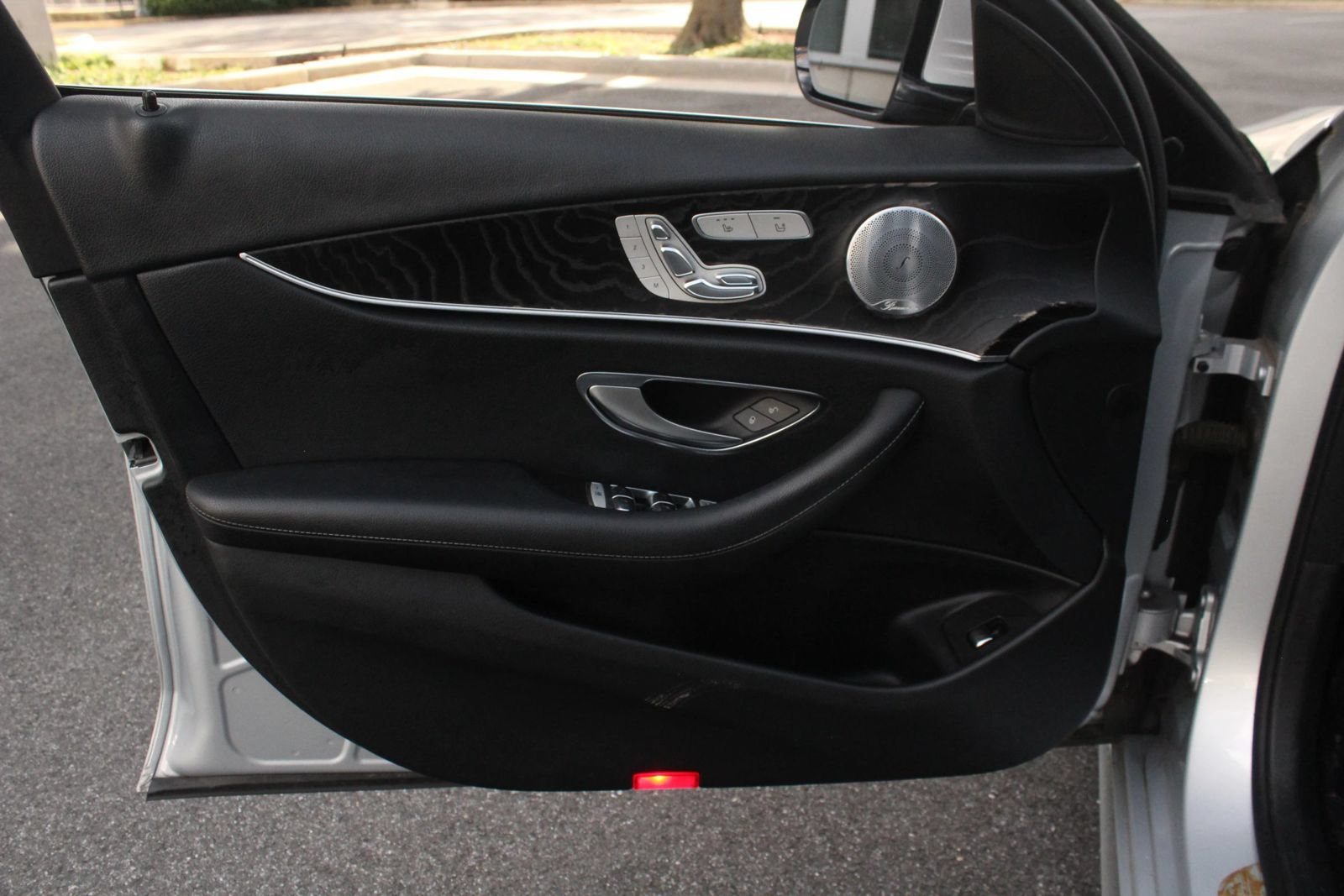Used 2017 Mercedes-Benz E 300 4MATIC image 15