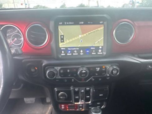 Used 2021 Jeep Wrangler Unlimited Rubicon AWD/4WD image 17