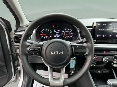 Used 2023 Kia Rio LX FWD image 11