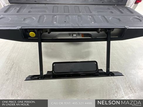 Used 2019 Ford F150 Lariat AWD/4WD image 16