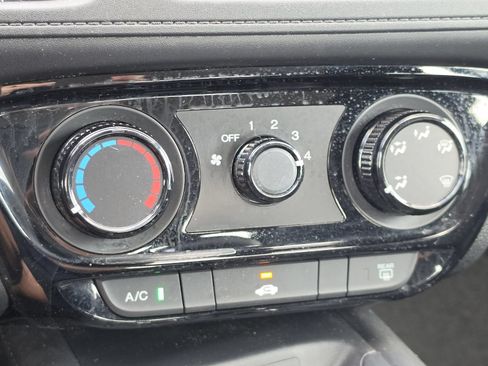 Used 2016 Honda HR-V LX image 23