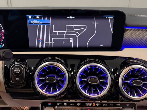 Used 2025 Mercedes-Benz CLA 250 image 30