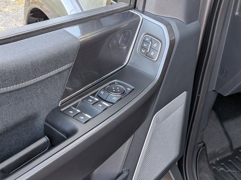 New 2025 Ford F150 Lariat w/ Equipment Group 502A High image 20