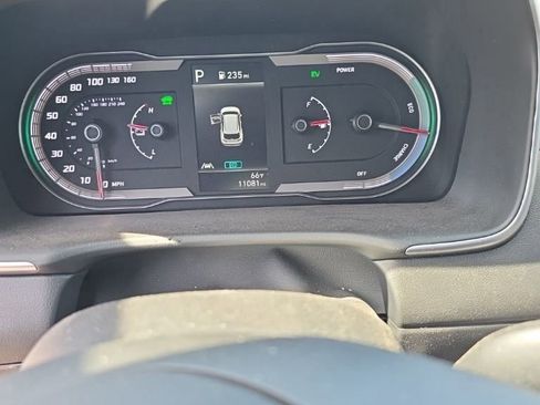 Used 2024 Hyundai Tucson Blue image 3