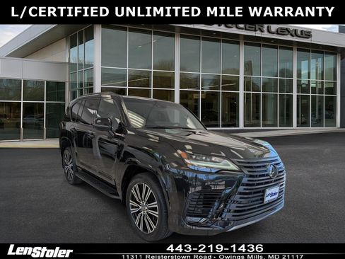 Used 2024 Lexus LX 600 4WD w/ Appearance Package image 1