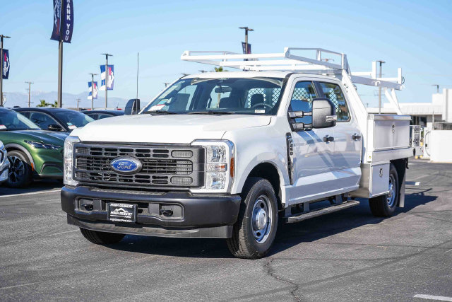 New 2025 Ford F250 XL w/ XL Driver Assist Package RWD image 3