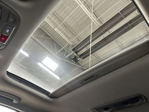 Used 2025 Kia Telluride S image 17