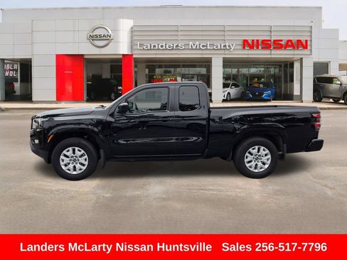 Used 2024 Nissan Frontier SV w/ SV Convenience Package RWD image 8