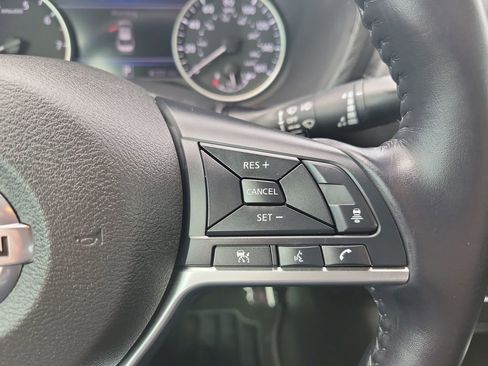 Used 2020 Nissan Sentra SV image 28