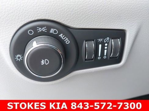 Used 2024 Jeep Compass Limited AWD/4WD image 18